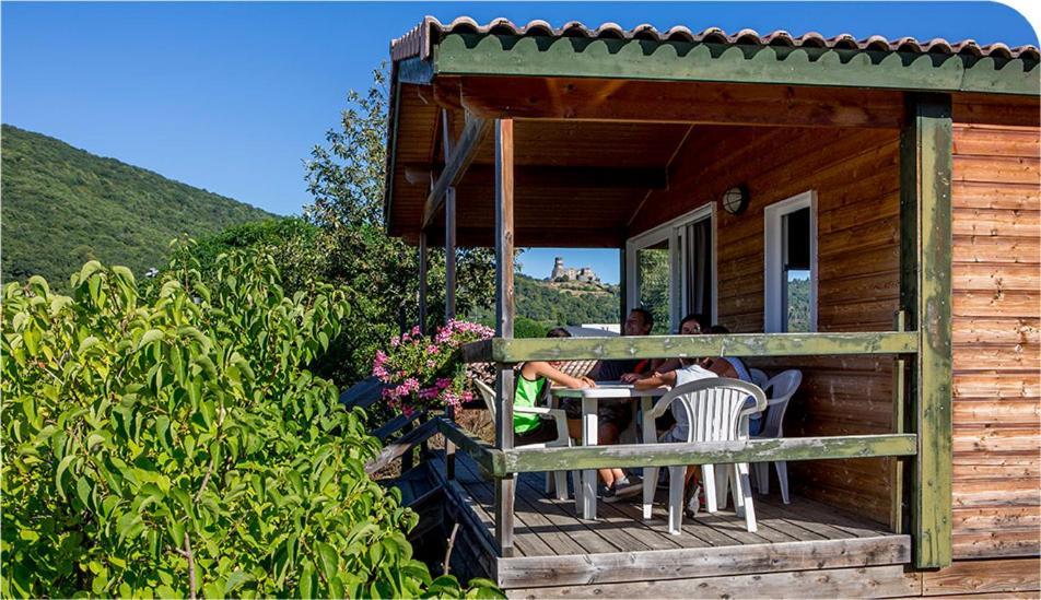 Camping Onlycamp Pierre & Sources Volvic Luaran gambar
