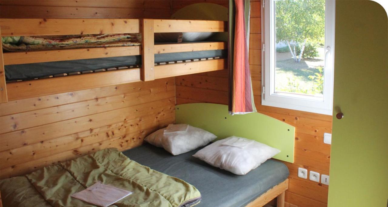 Camping Onlycamp Pierre & Sources Volvic Luaran gambar