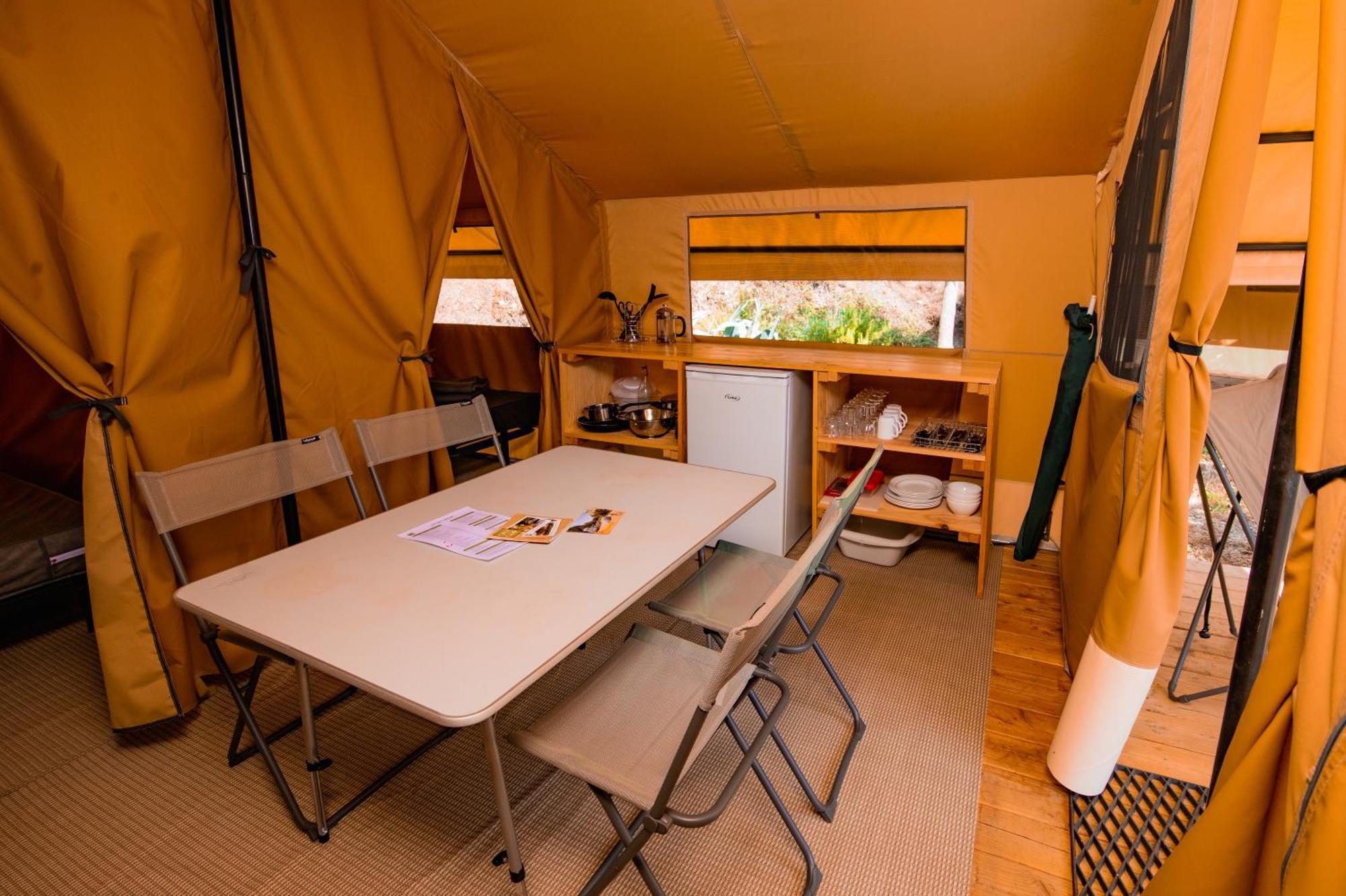 Camping Onlycamp Pierre & Sources Volvic Luaran gambar