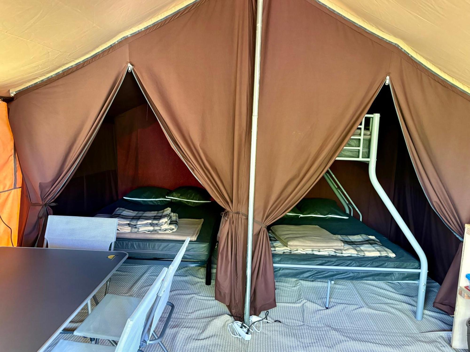 Camping Onlycamp Pierre & Sources Volvic Luaran gambar